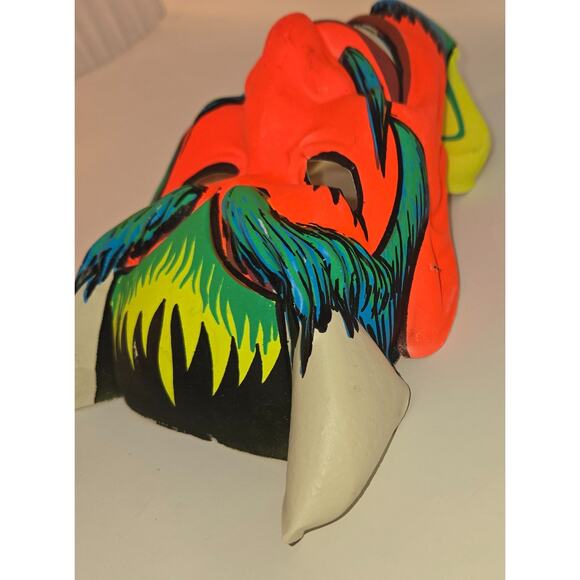 Devil Halloween Mask Black Light Reactive Zest Bar Giveaway 1960s Vacuform - Picture 11 of 15
